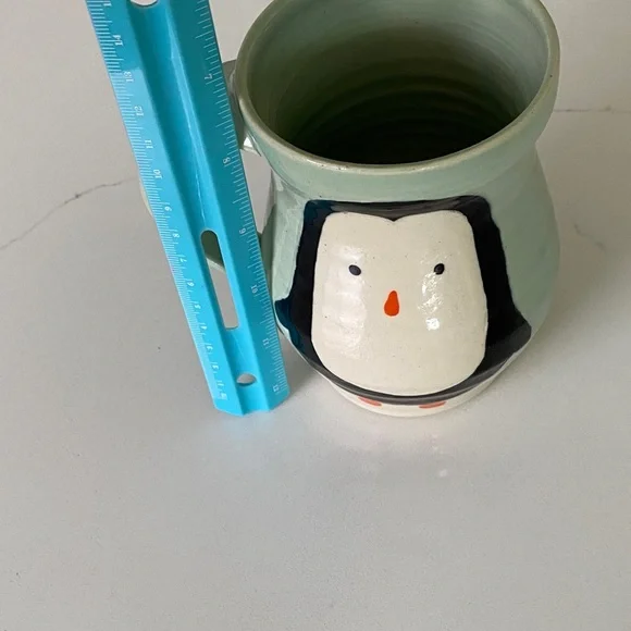 Penguin Ceramic Mug - Picture 3 of 4